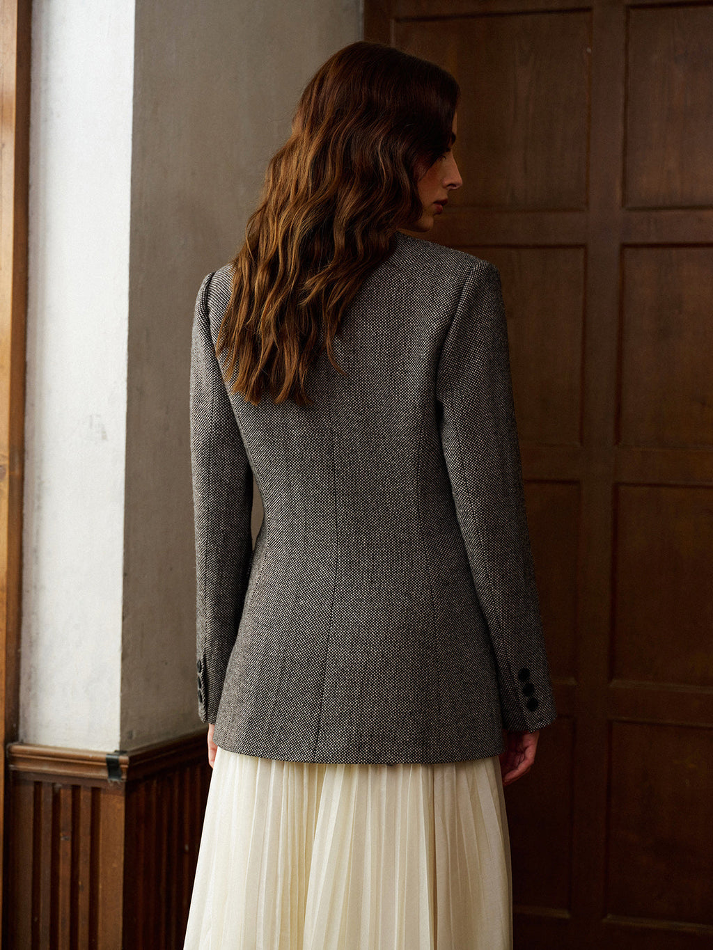 Blazer ajusté en laine mélangée à pois