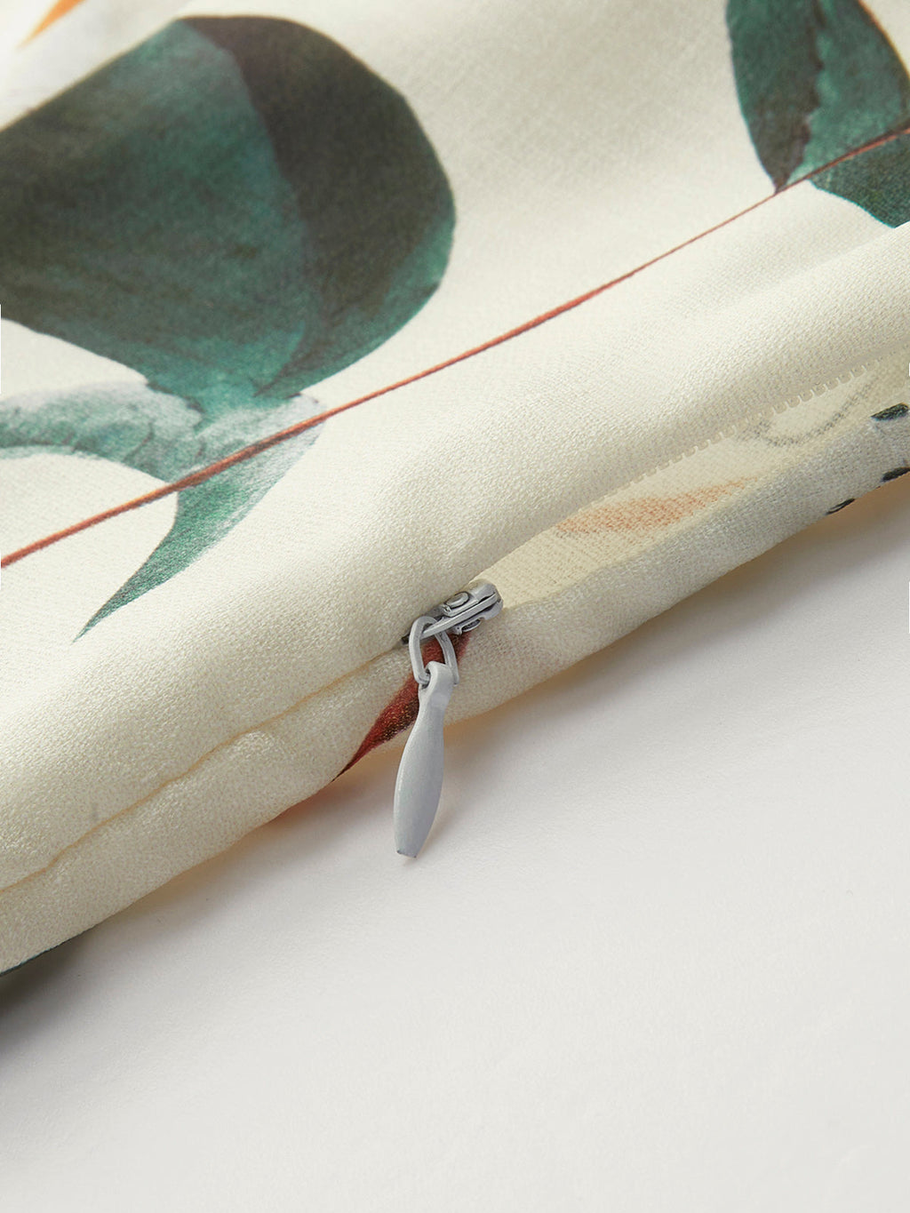 Kleid mit eckigem Ausschnitt, Blumenprint und Reißverschluss