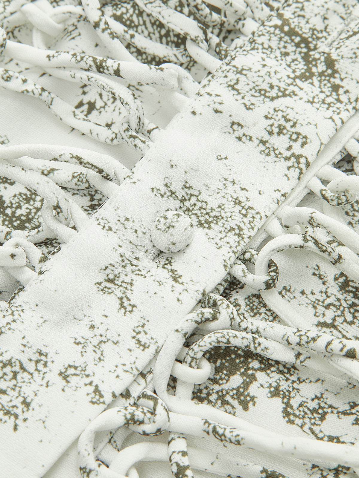 Kleid mit Kordelzug vorne, geblümt, Puffärmel 