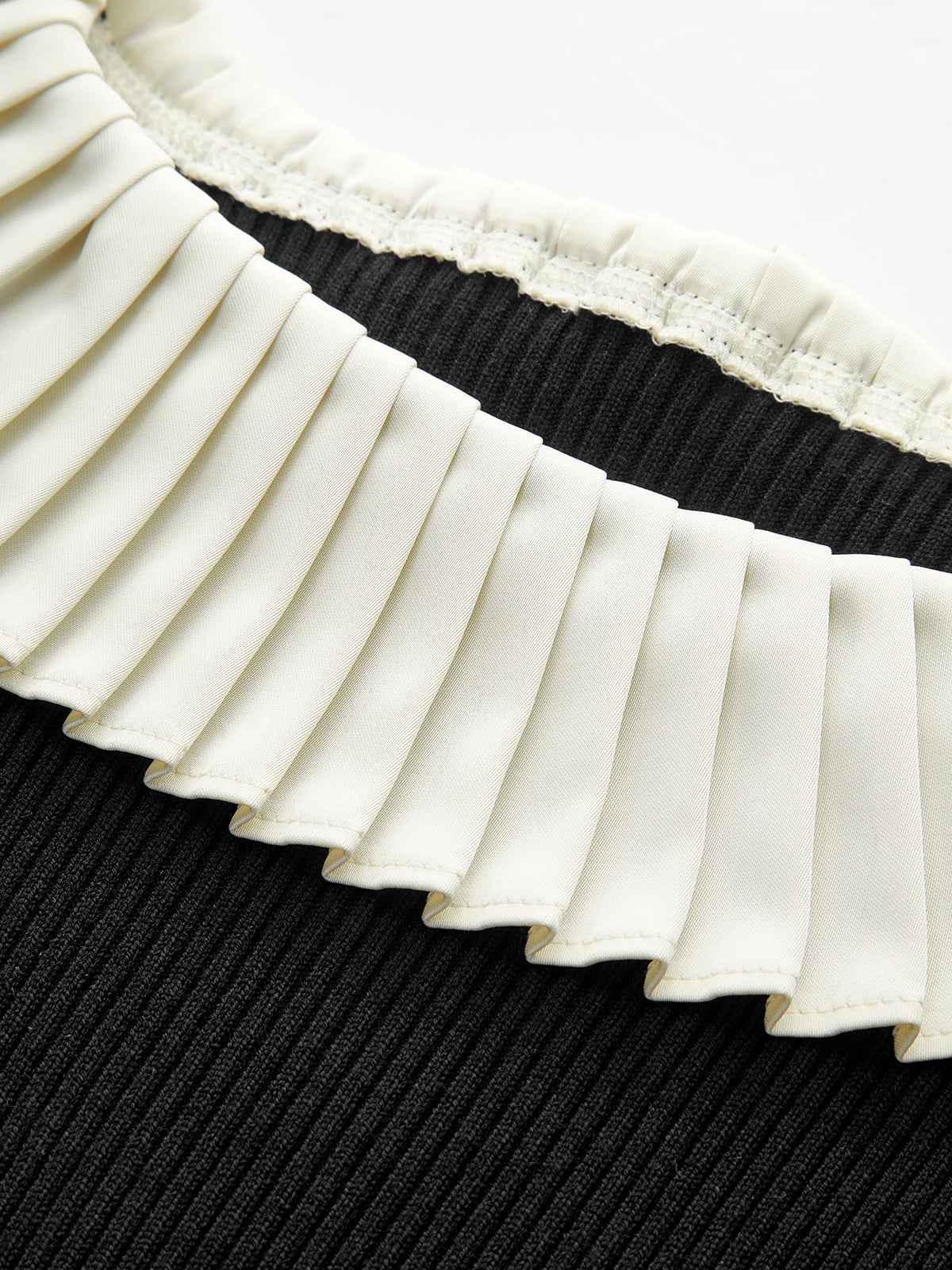 Stricktop mit Farbblock-Falten 