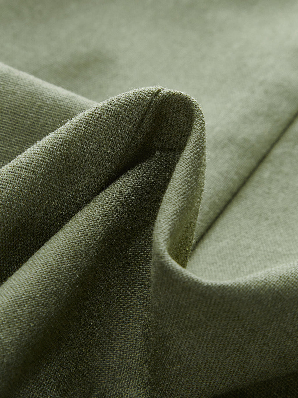 V-Ausschnitt Shorts-Set mit Knopfleiste und Gürtel