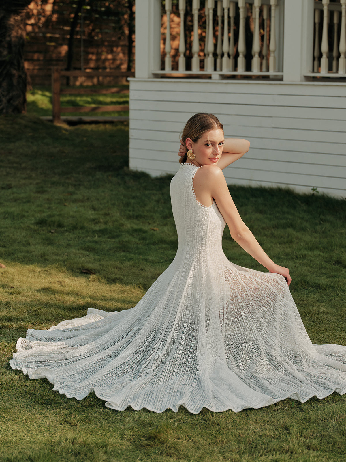 Robe sans manches semi-transparente en dentelle