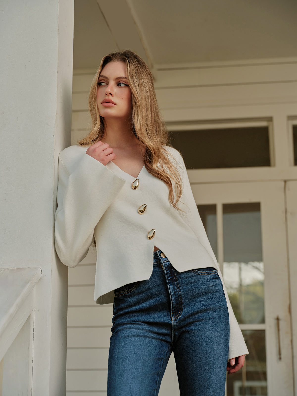 Cardigan en V à boutons métalliques