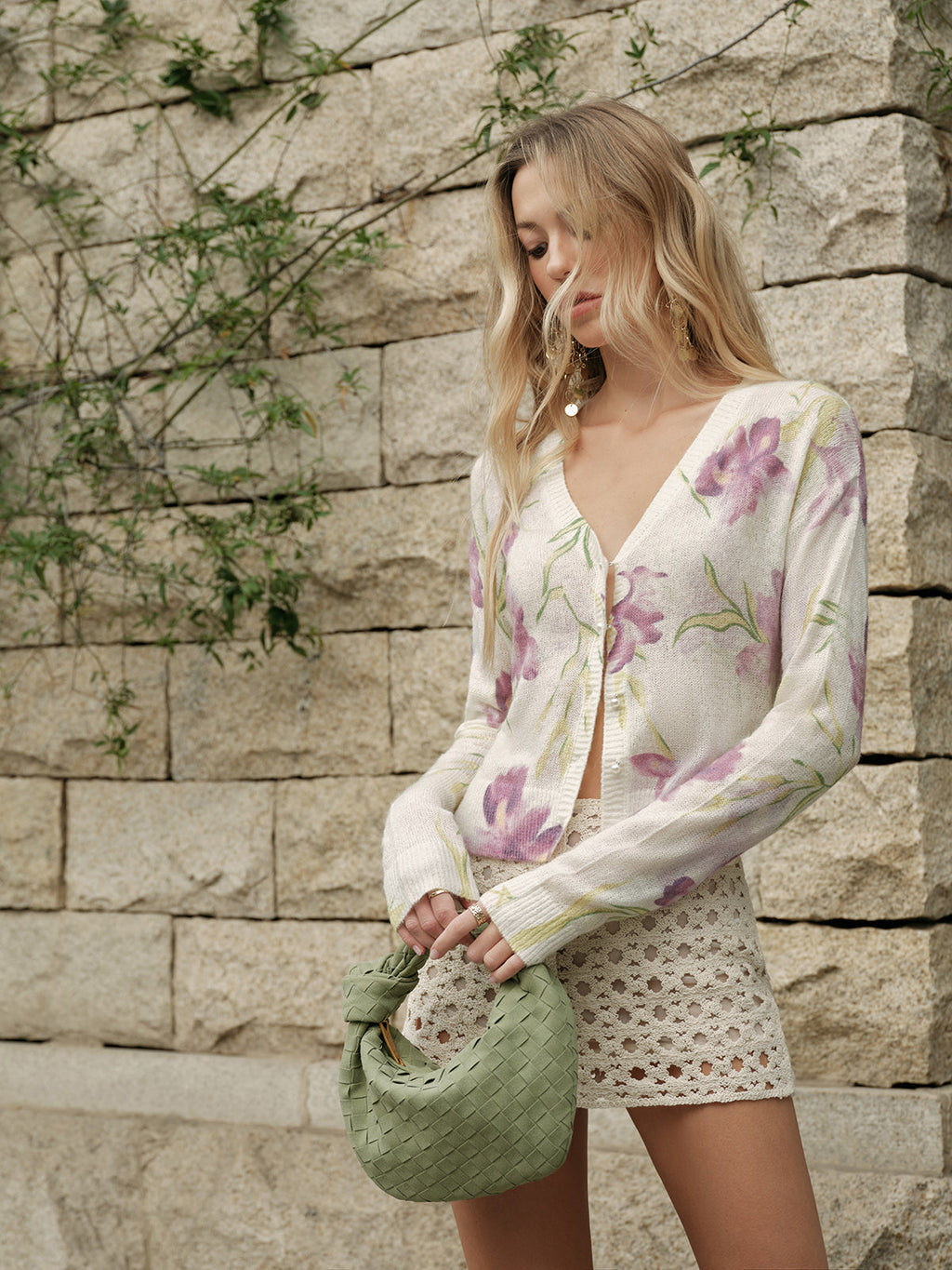 Cardigan aus Wolle mit Blumenmuster
