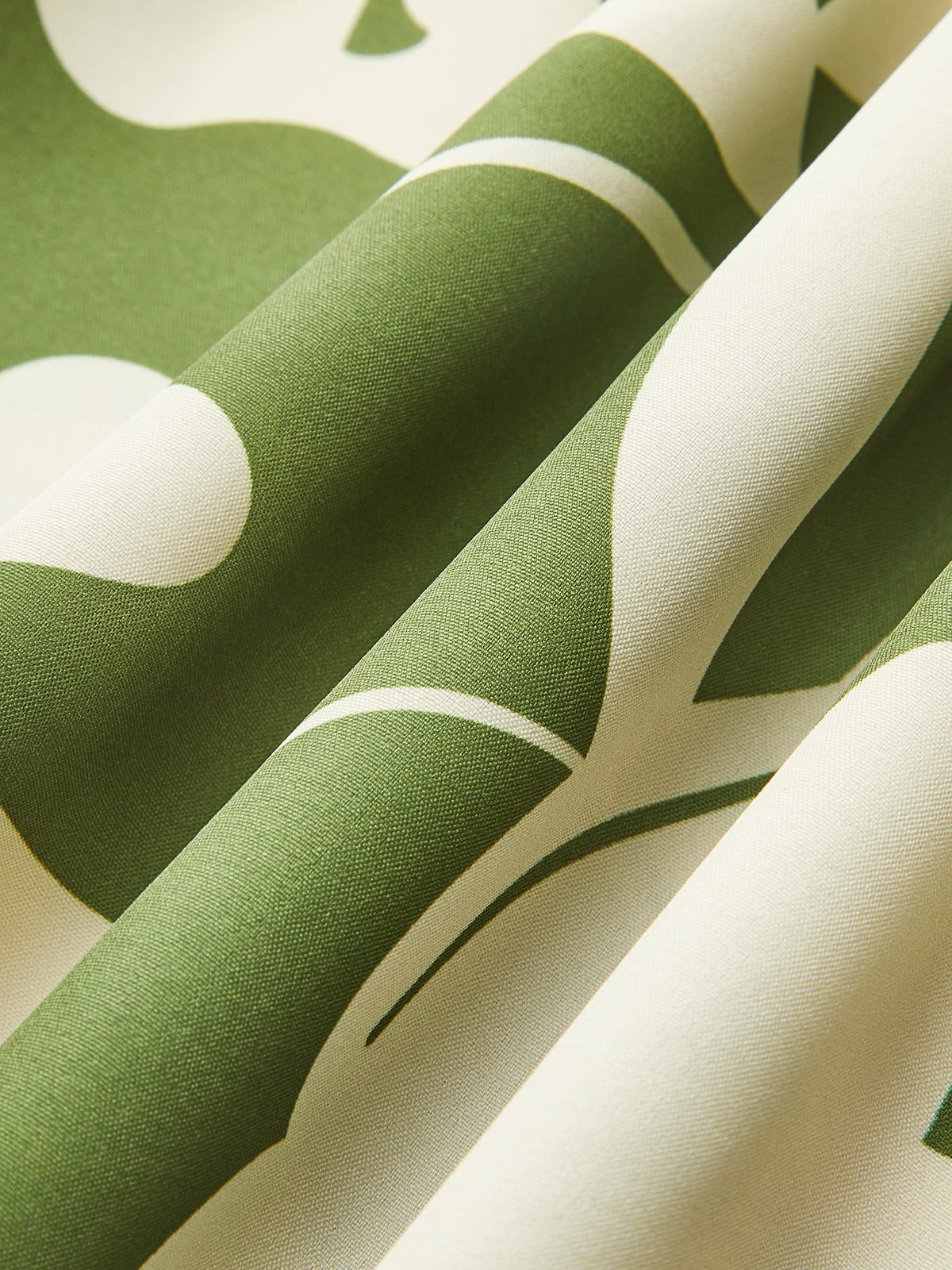 Kleid mit Blumenmuster und Gürtel 