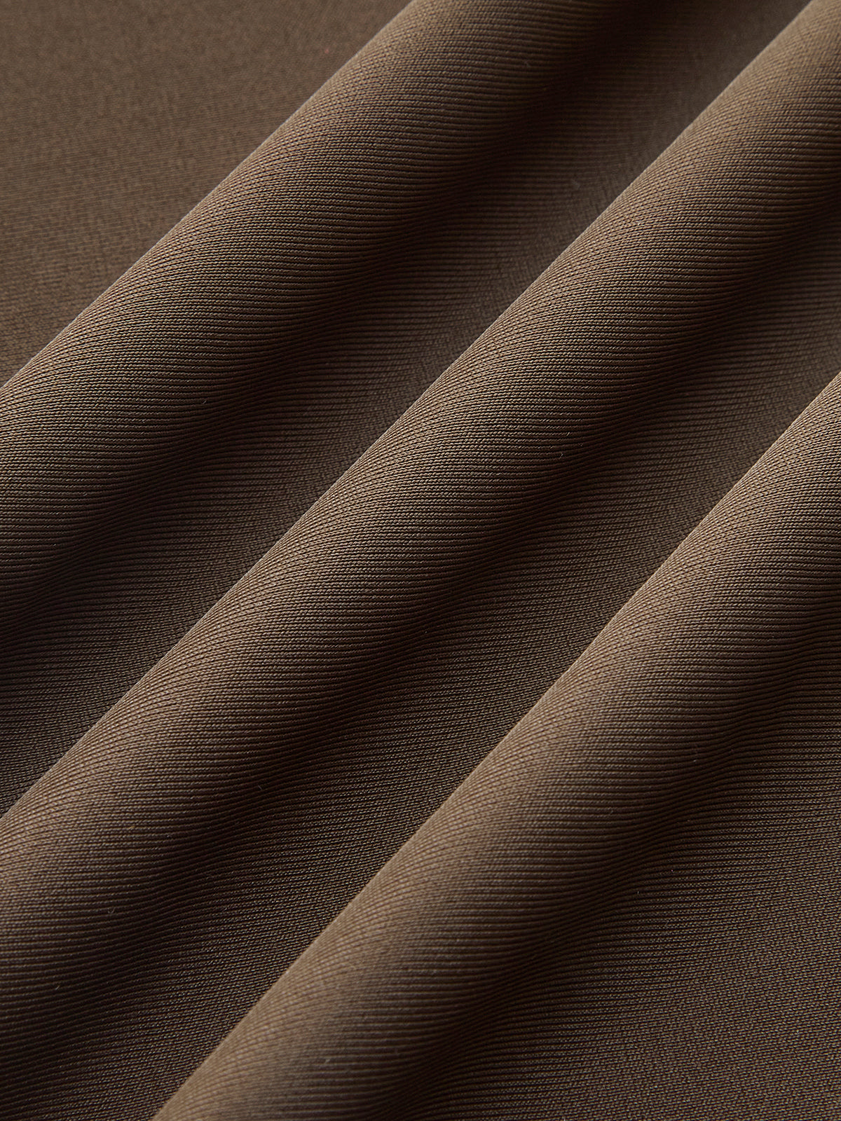 Bandeau-Bikini-Set mit ovalem Ringdetail und drapiertem Rock 