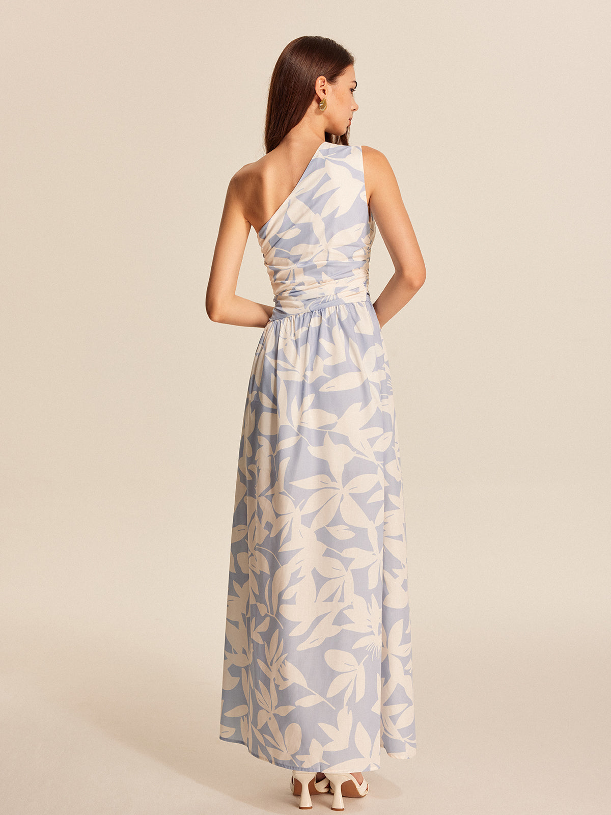 Ein-Schulter-Kleid mit Blumenmuster