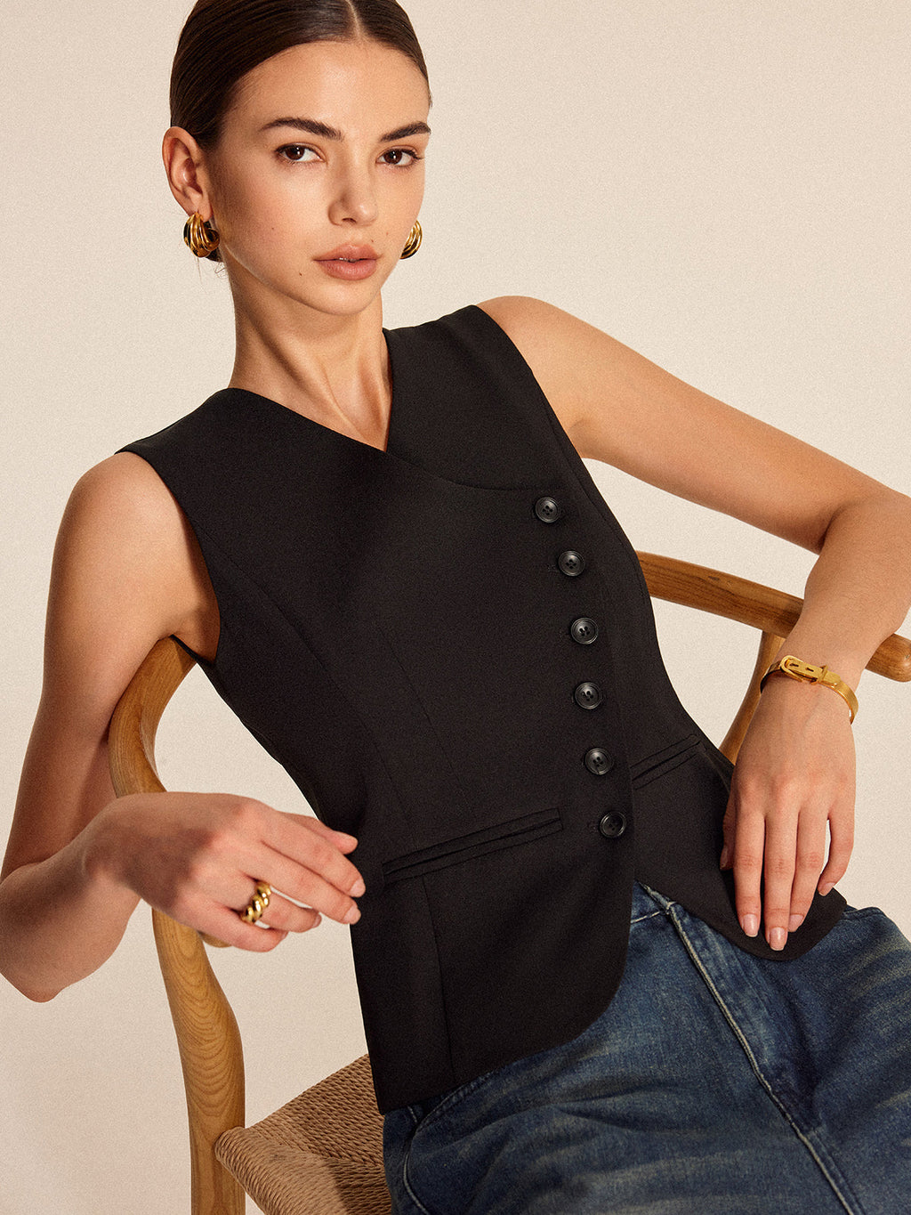 Gilet boutonné à col en V