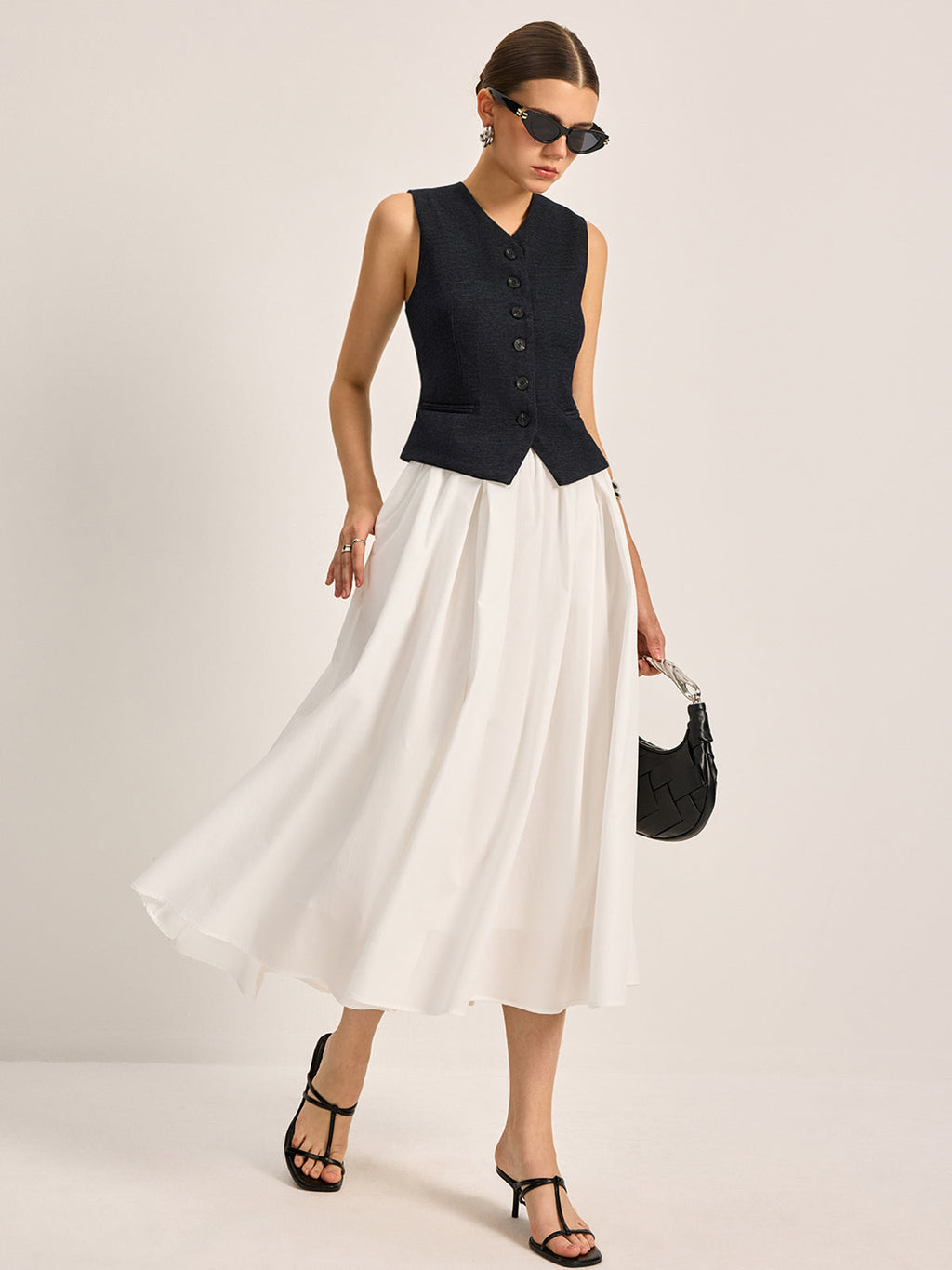 Jupe plissée trapèze élégante semi-transparente