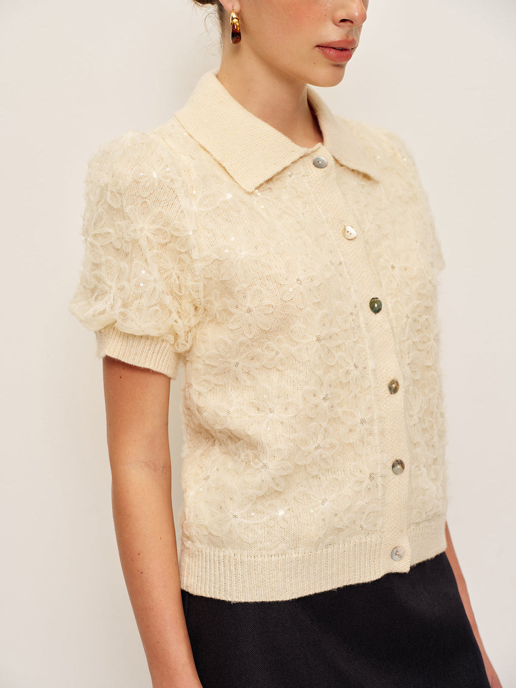 Paillettenbesetzte Strickjacke aus Spitze