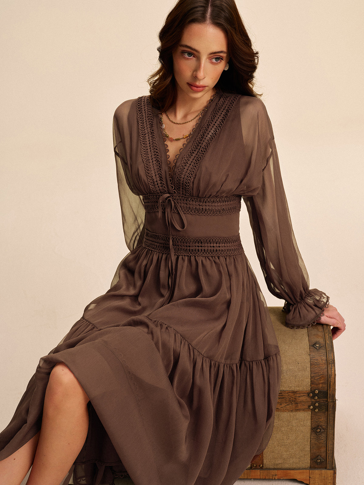 Robe en mousseline semi-transparente style bohème