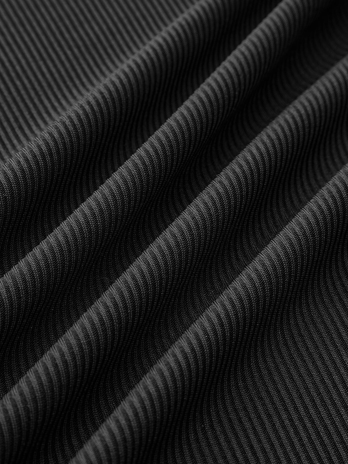 Halbtransparenter, gerippter Body mit Mesh-Ärmeln 