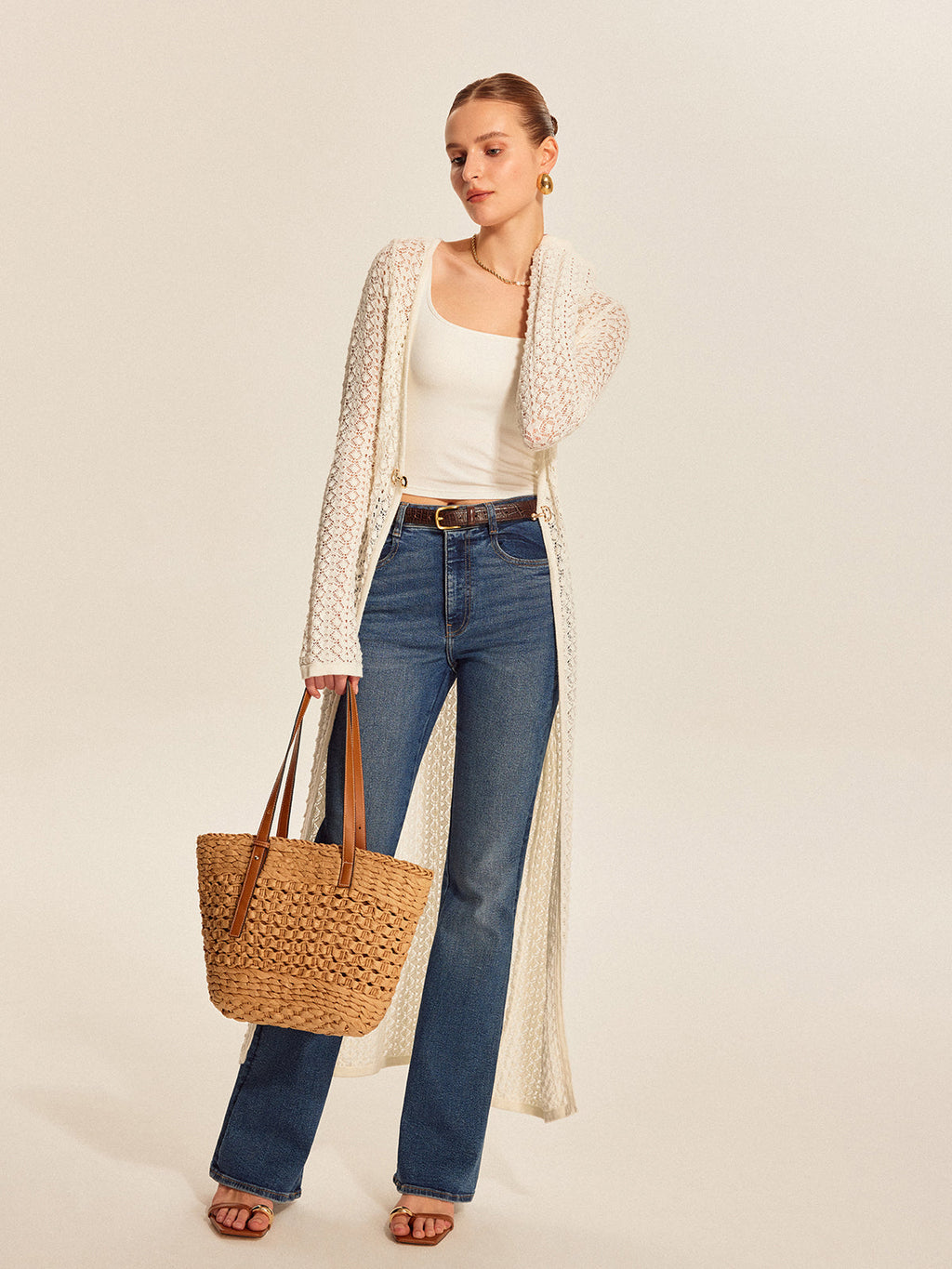 Strickjacke aus Spitze mit Metalldetails