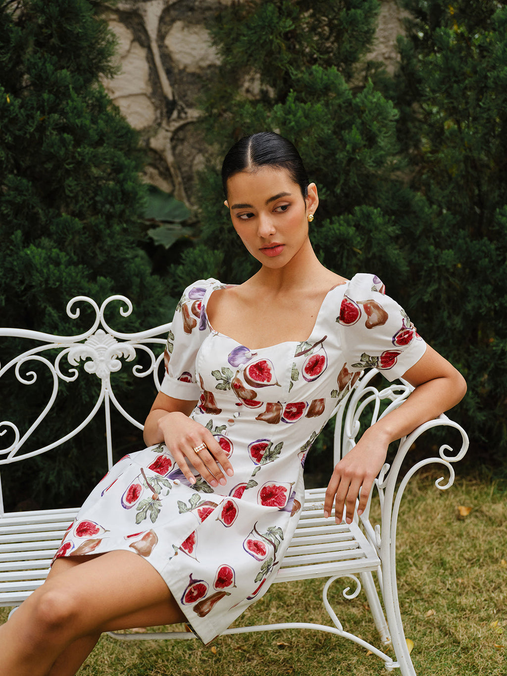 Robe boutonnée à manches bouffantes et imprimé fruits