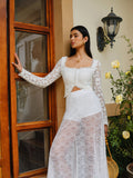 Semi-transparentes Spitzen-Crop-Top mit Rüschen und Knöpfen