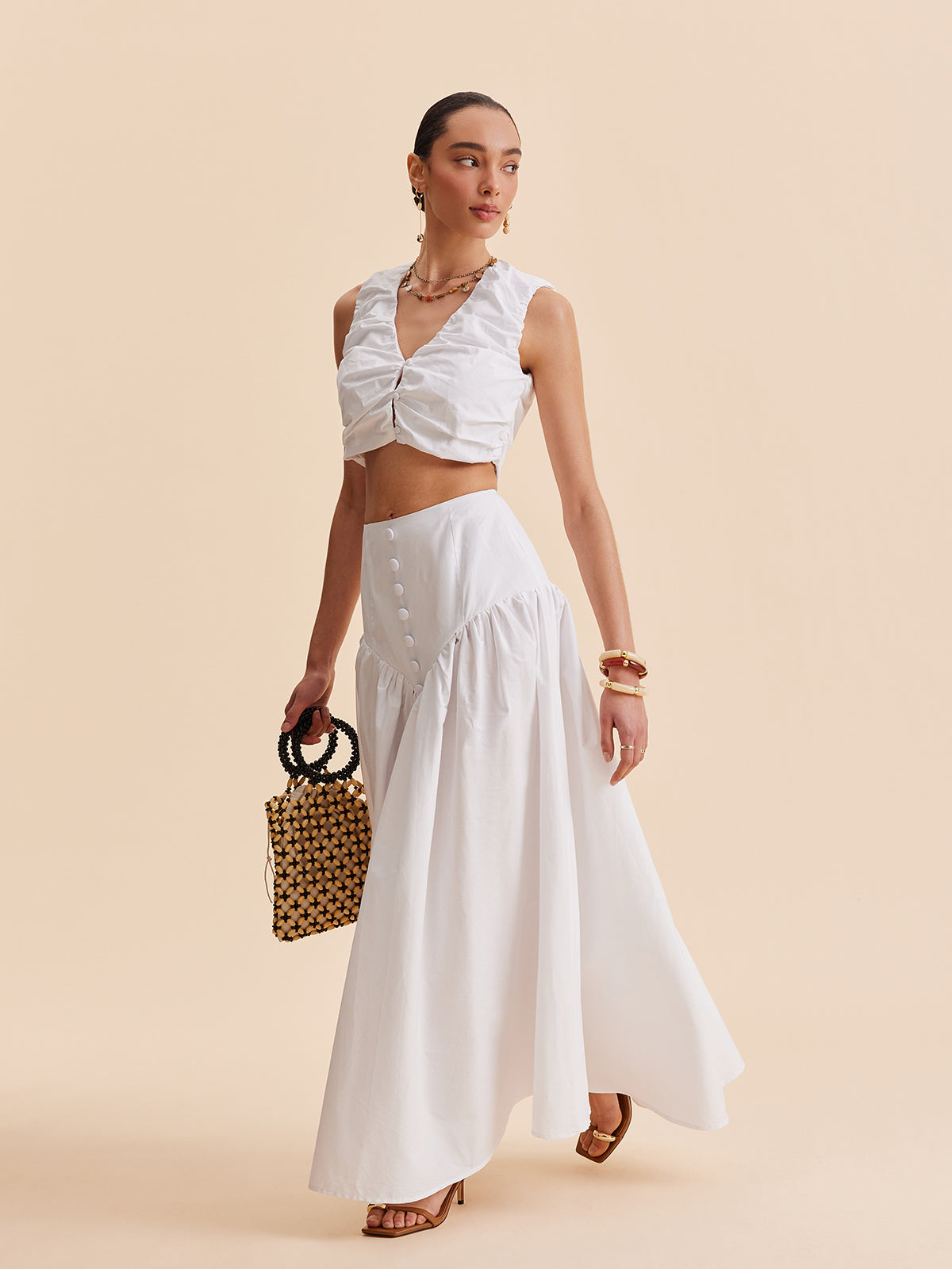 Ensemble crop top froncé et jupe boutonnée 