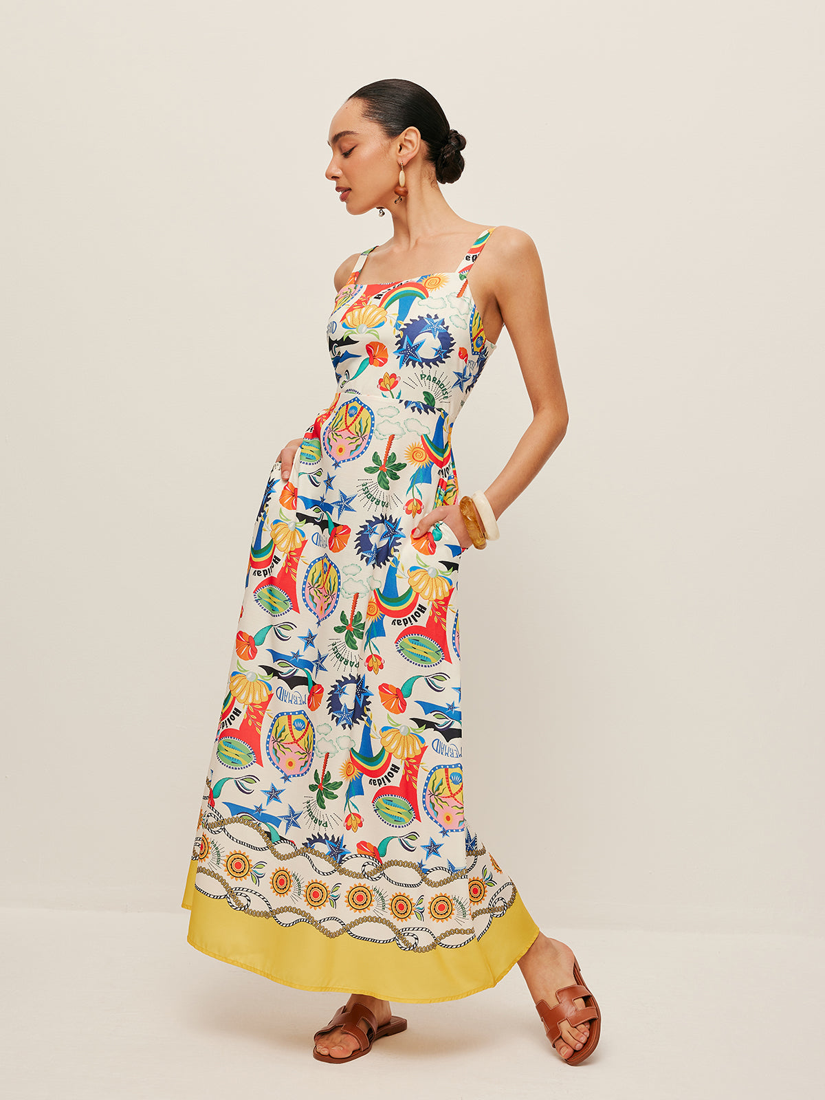 Buntes Trägerkleid mit Print