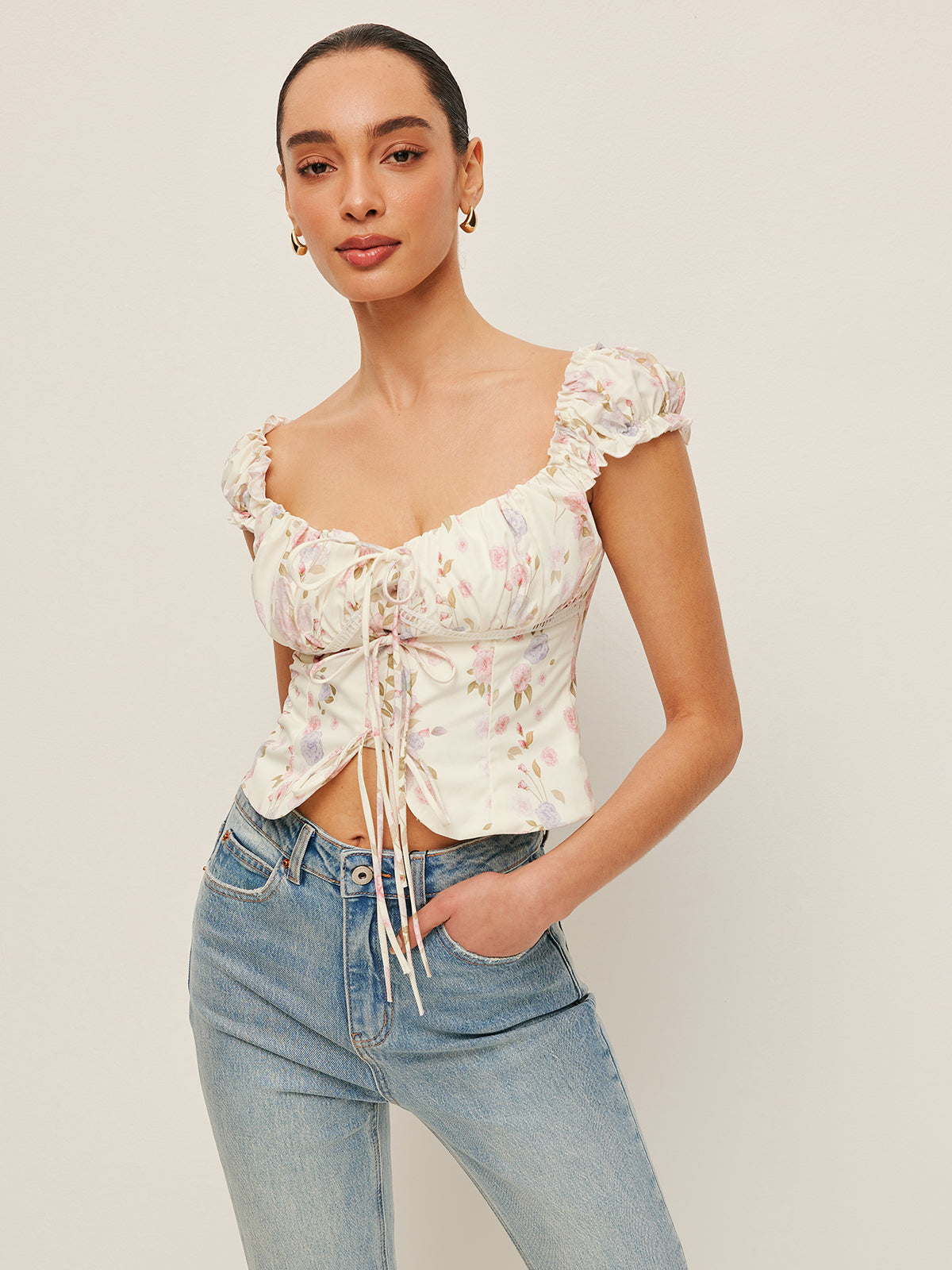 Bustier-Top mit Rüschenärmeln und Schleifenverschluss