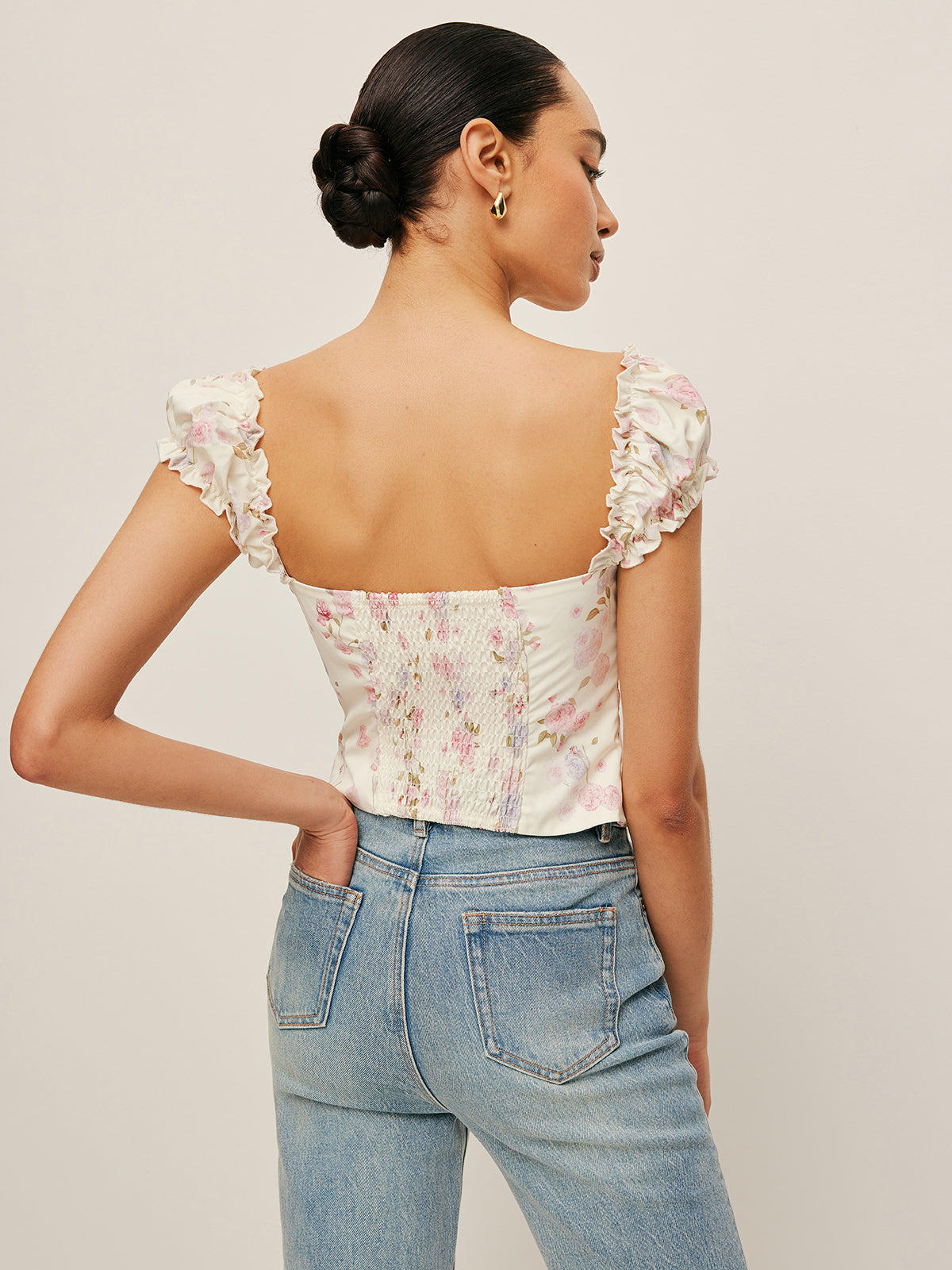 Bustier-Top mit Rüschenärmeln und Schleifenverschluss