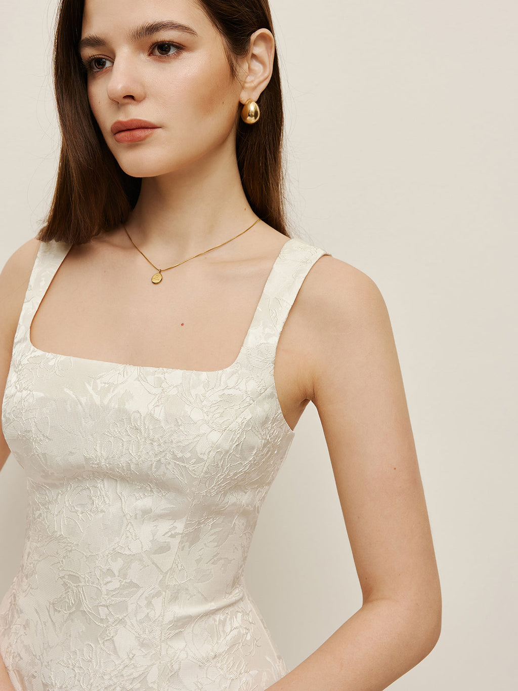 Blumen-Jacquard-Kleid mit eckigem Ausschnitt