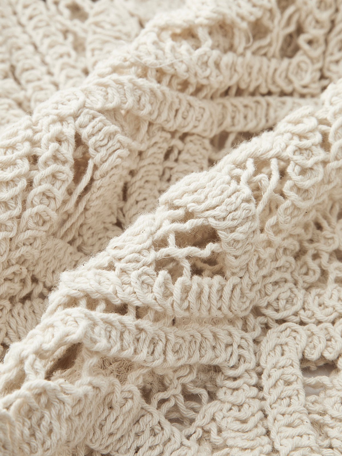 Halbtransparente Hose mit elastischem Bund und mittelhohem Bund 