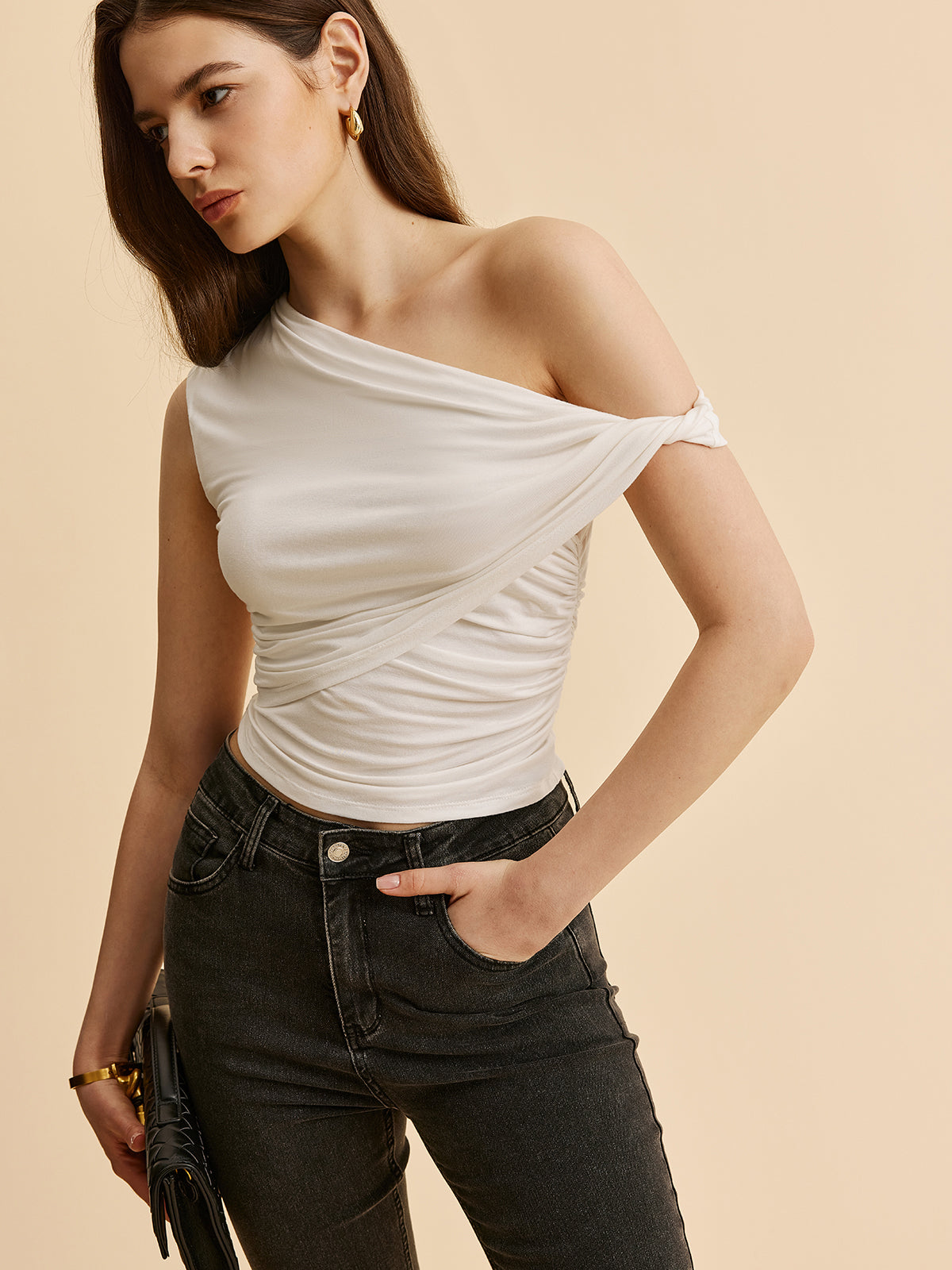 Asymmetrisches gerafftes One-Shoulder-Top