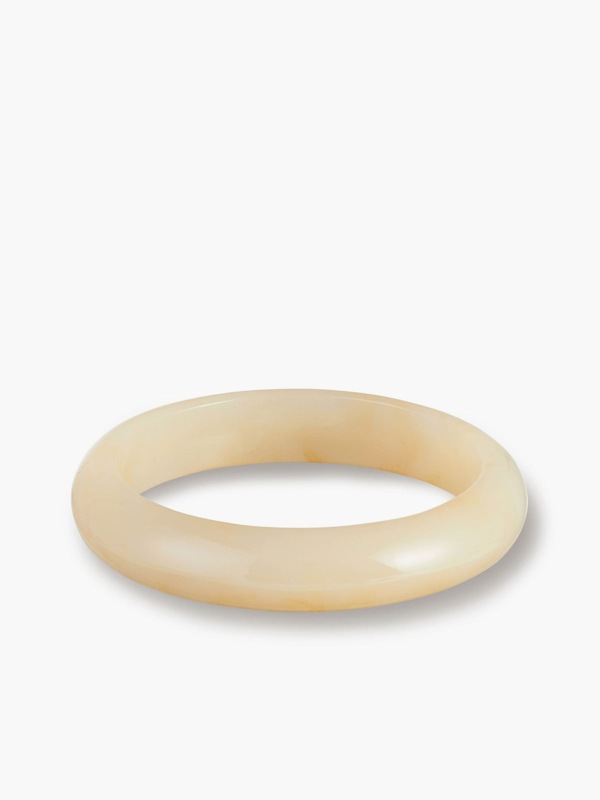 Bracelet en résine translucide d'inspiration vintage 