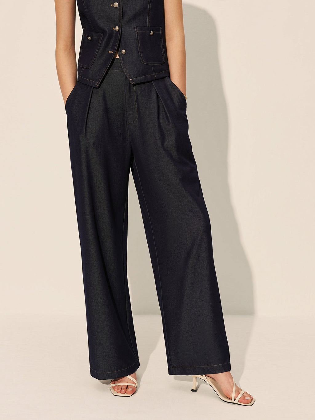 Mid-Waist Taschen Wide-Leg Jeanshose