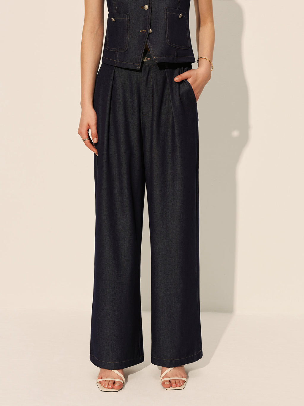 Mid-Waist Taschen Wide-Leg Jeanshose