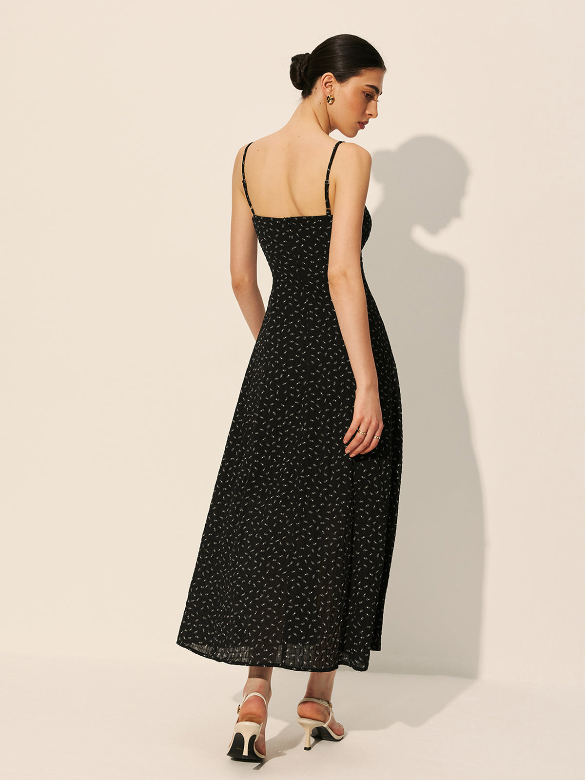 Robe à pois à cordon et fermeture éclair