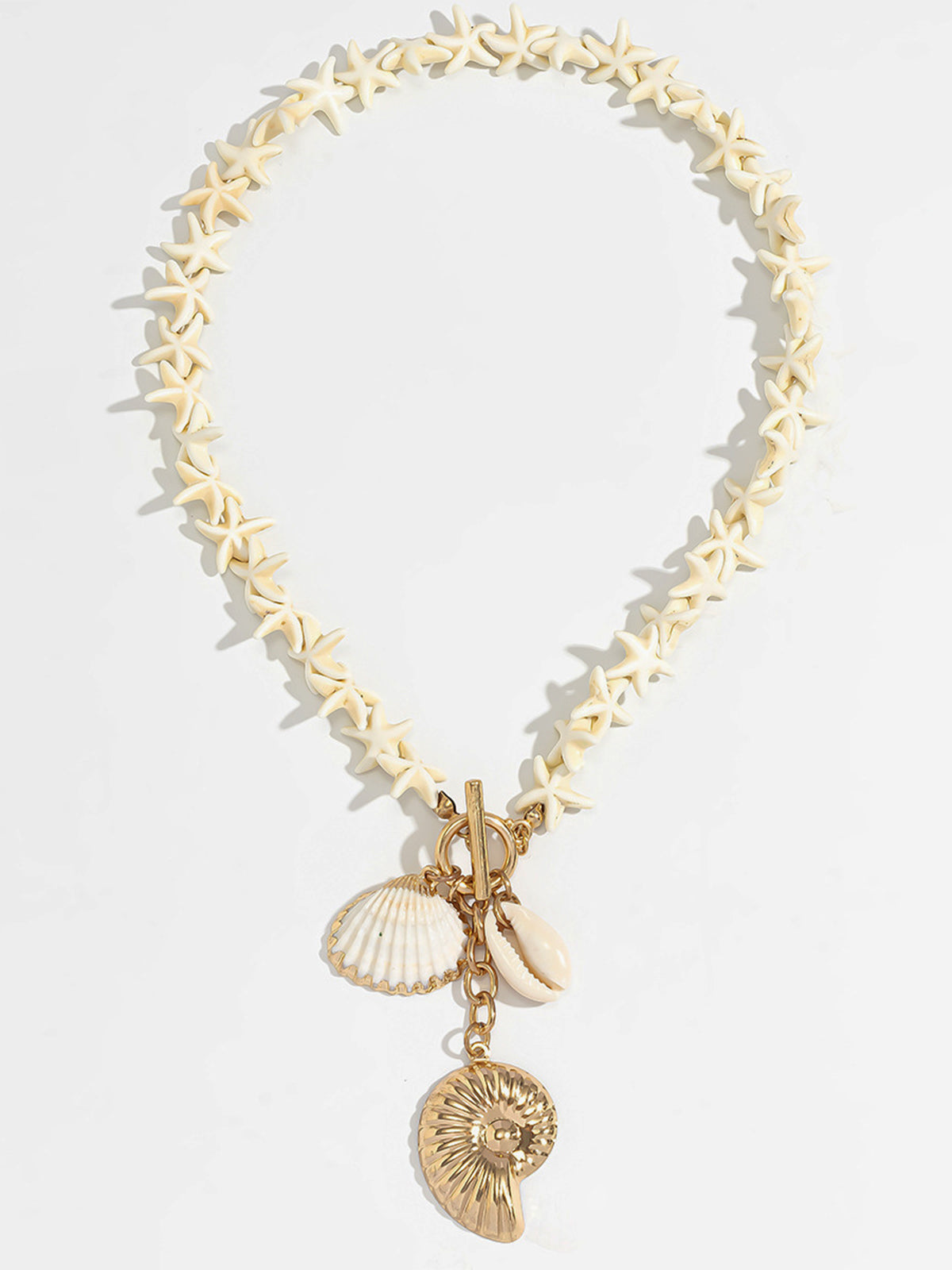Collier de perles avec pendentif étoile de mer et coquillage 