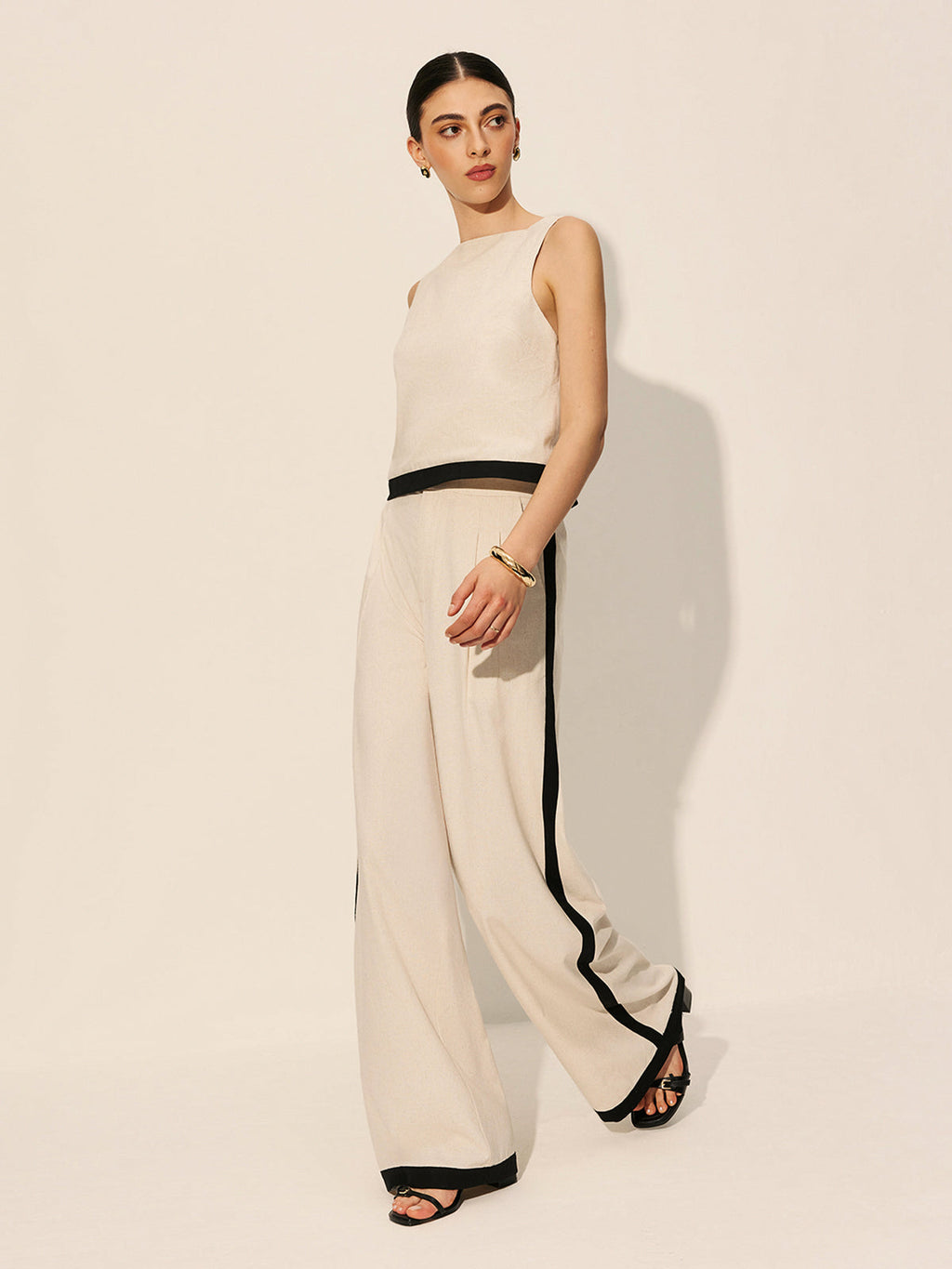 Ensemble pantalon en lin et coton zippé avec liseré contrastant