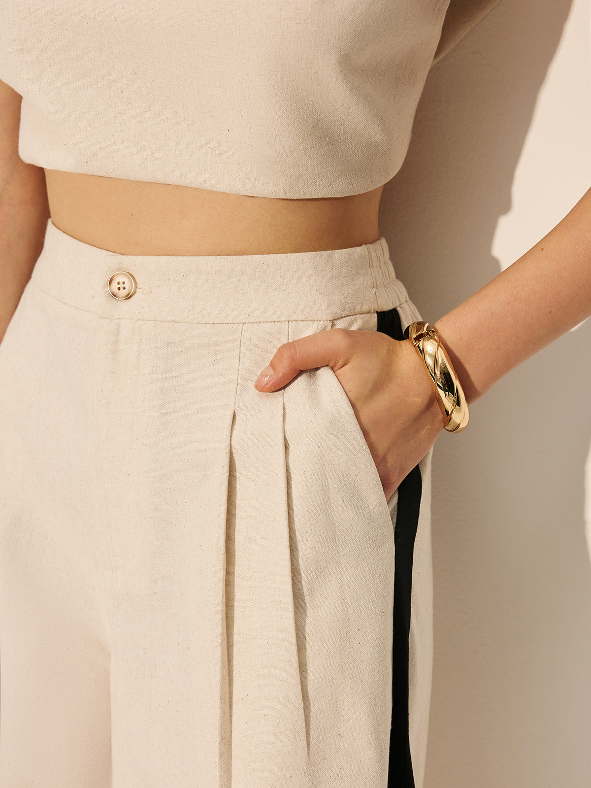 Ensemble pantalon en lin et coton zippé avec liseré contrastant