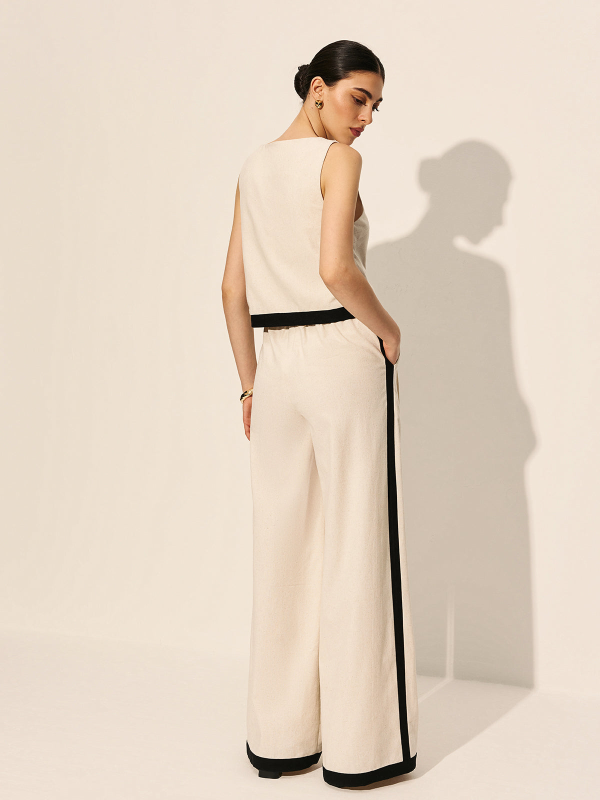 Ensemble pantalon en lin et coton zippé avec liseré contrastant