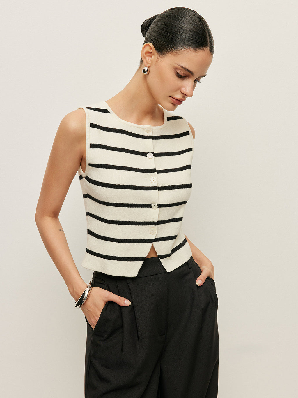 Gilet en maille rayé boutonné