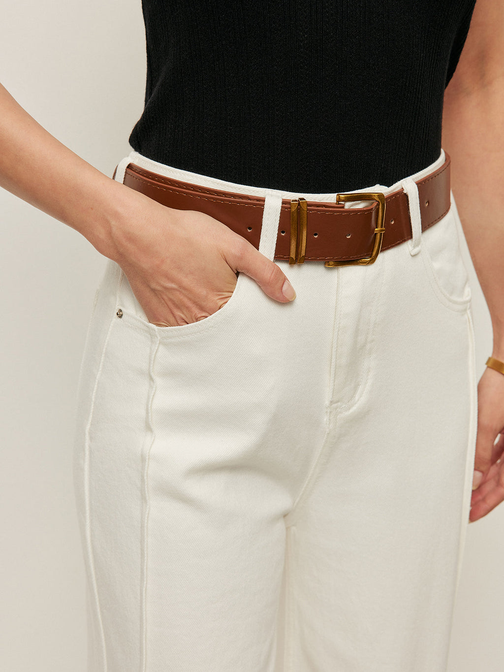 Pantalon taille haute avec poches et ceinture