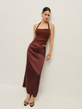 Robe froncée à col halter et découpes