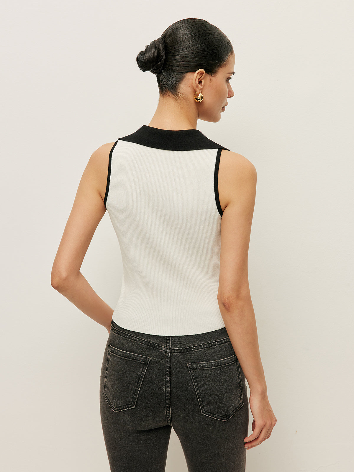 Contrast Trim Collared Buttoned Knit Vest