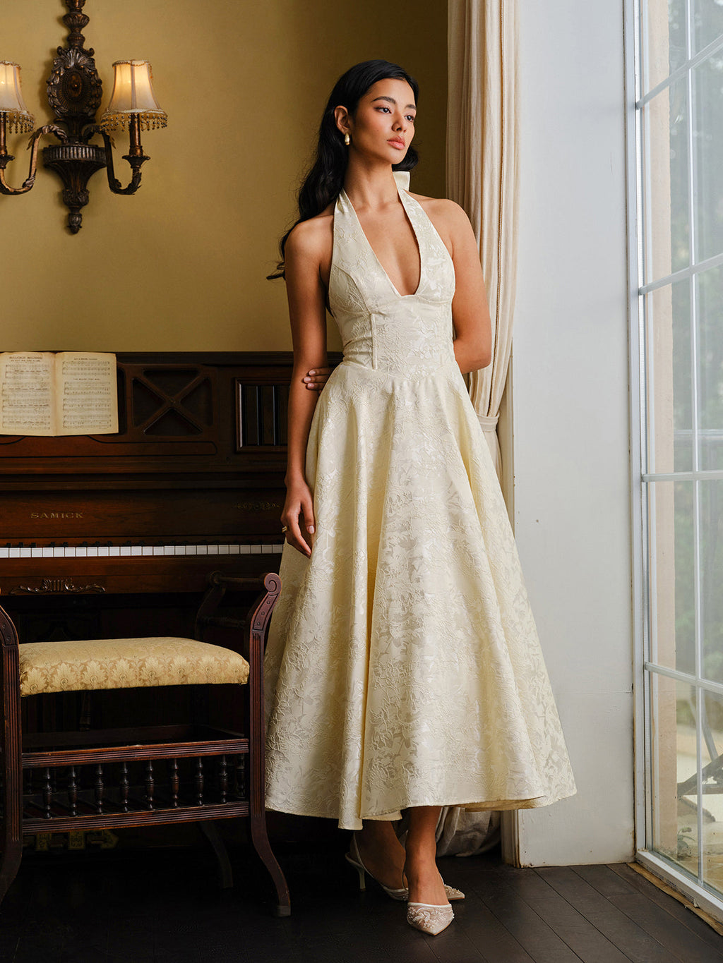 Vintage Neckholder-Kleid mit Schnürung am Rücken