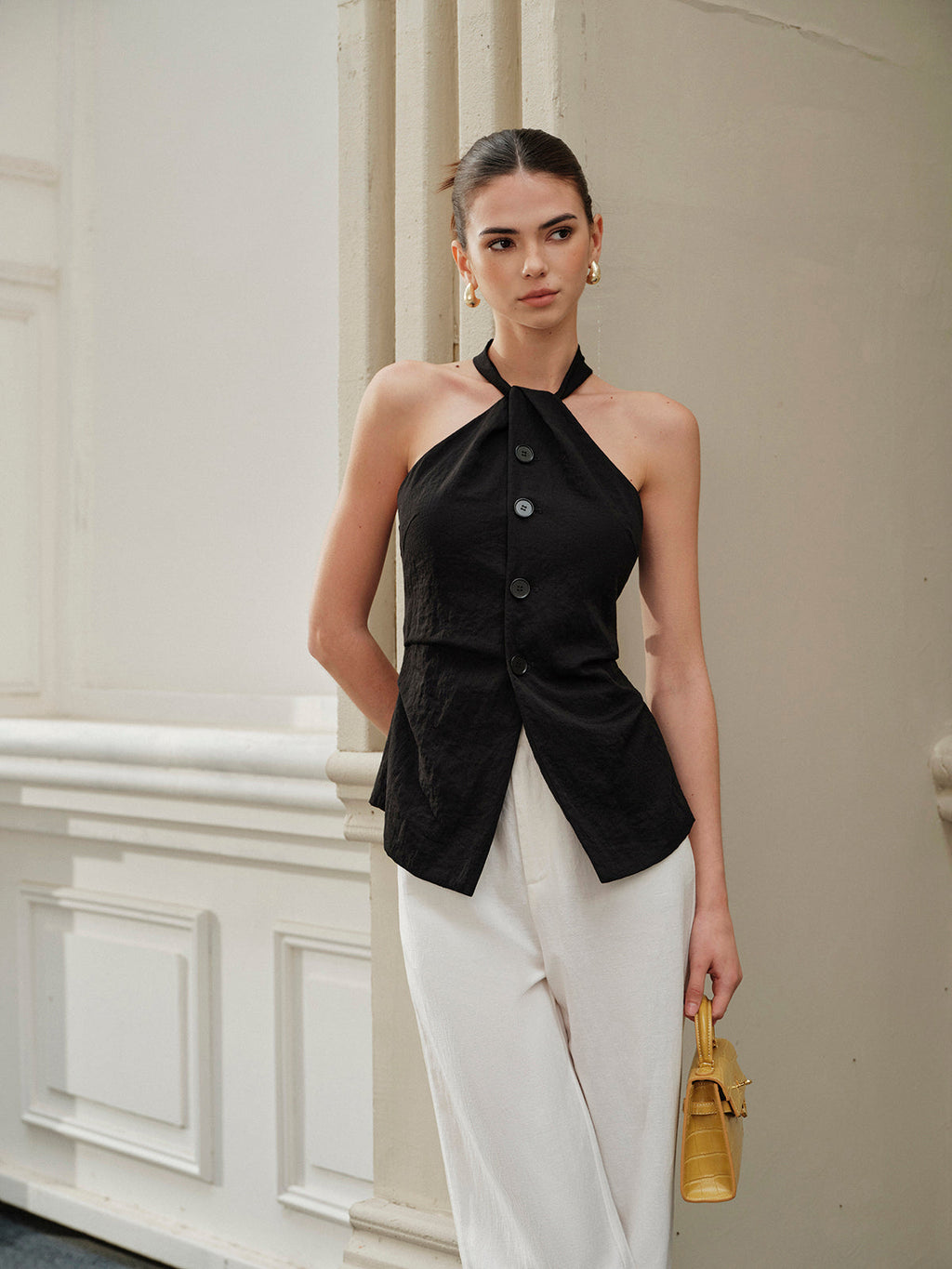 Haut fendu asymétrique à encolure dos nu