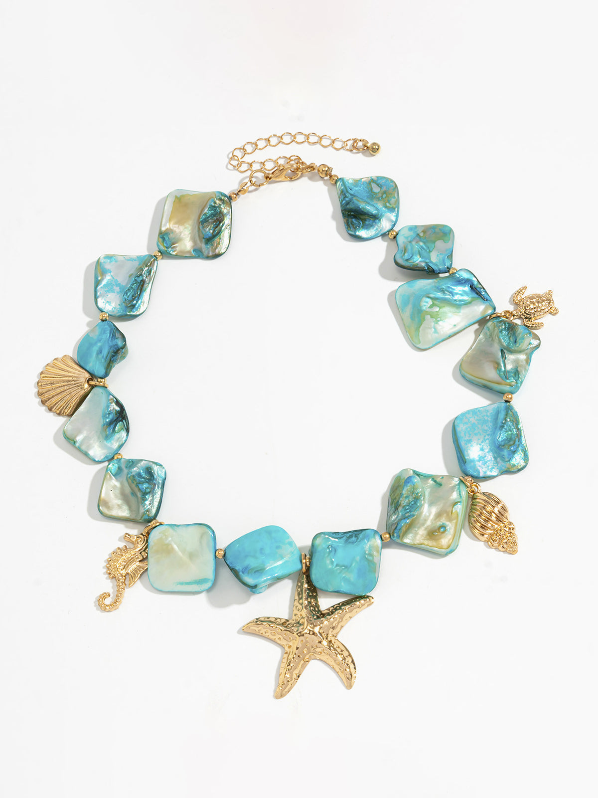 Collier coquillage et étoile de mer inspiré de l'océan 