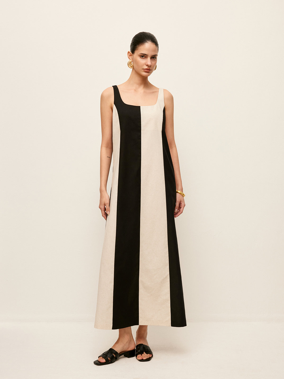 Robe sans manches rayée en coton et lin 