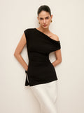 Bluse mit asymmetrischem Ausschnitt und Schlitz