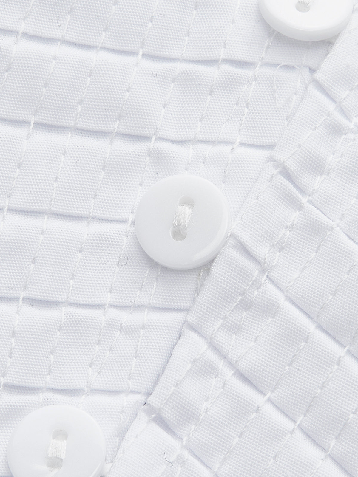 Haut plissé à col en V et boutons décoratifs 