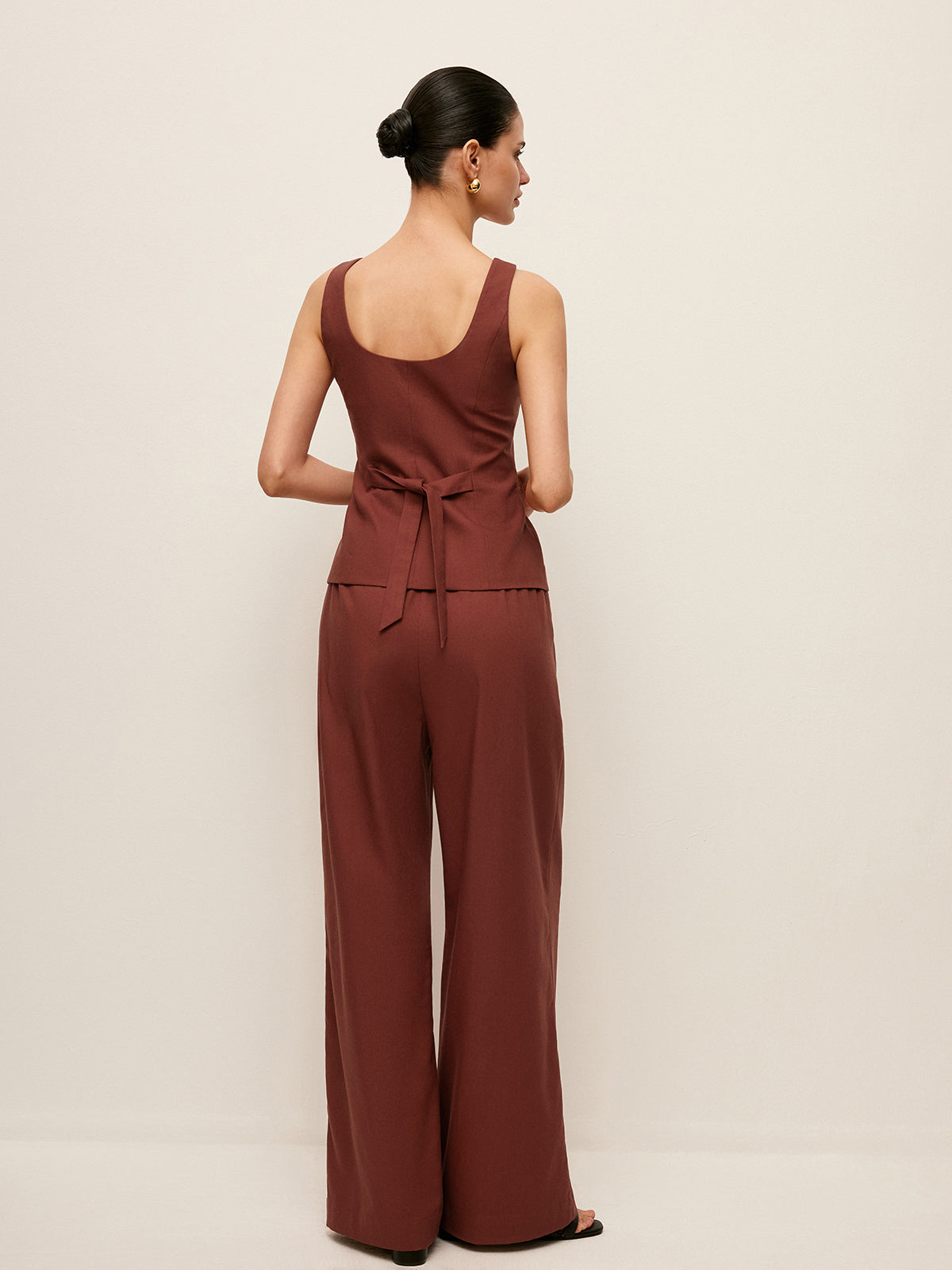 Set aus Weste mit Bindedetail und Hose mit Kordelzug aus Baumwolle und Leinen