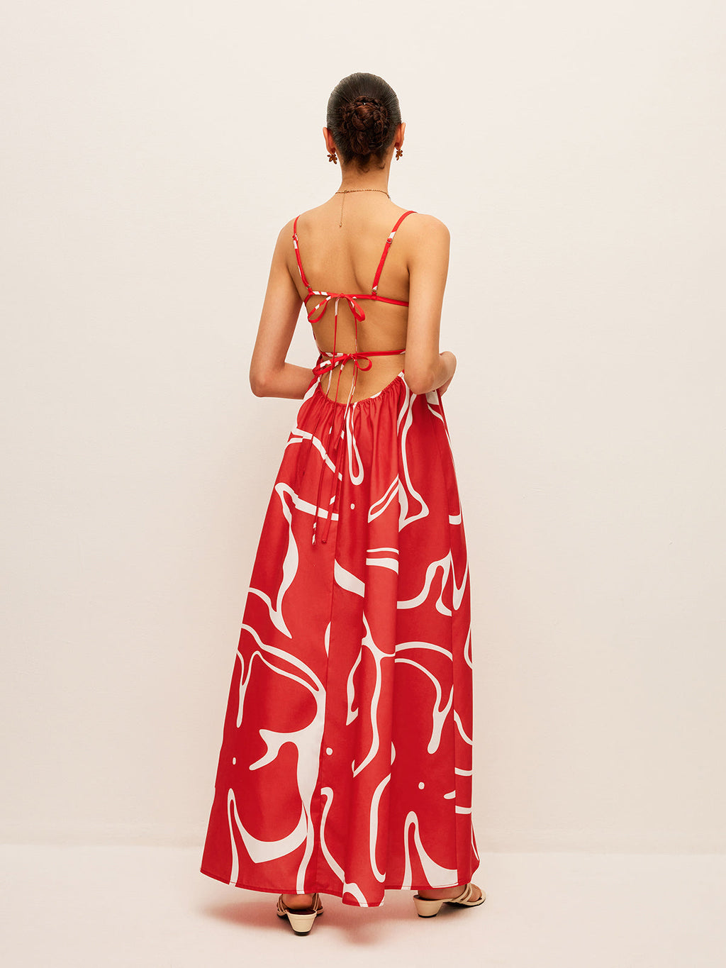 Robe imprimée à nouer dans le dos