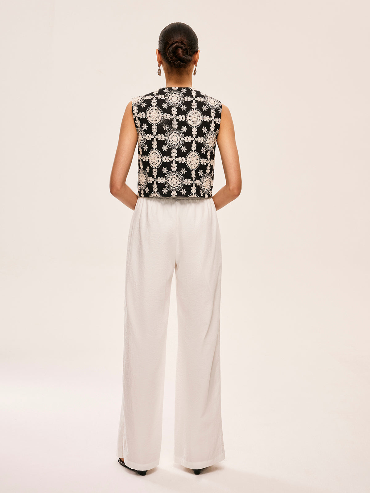 Halbtransparente High-Waist-Hose mit Taschen