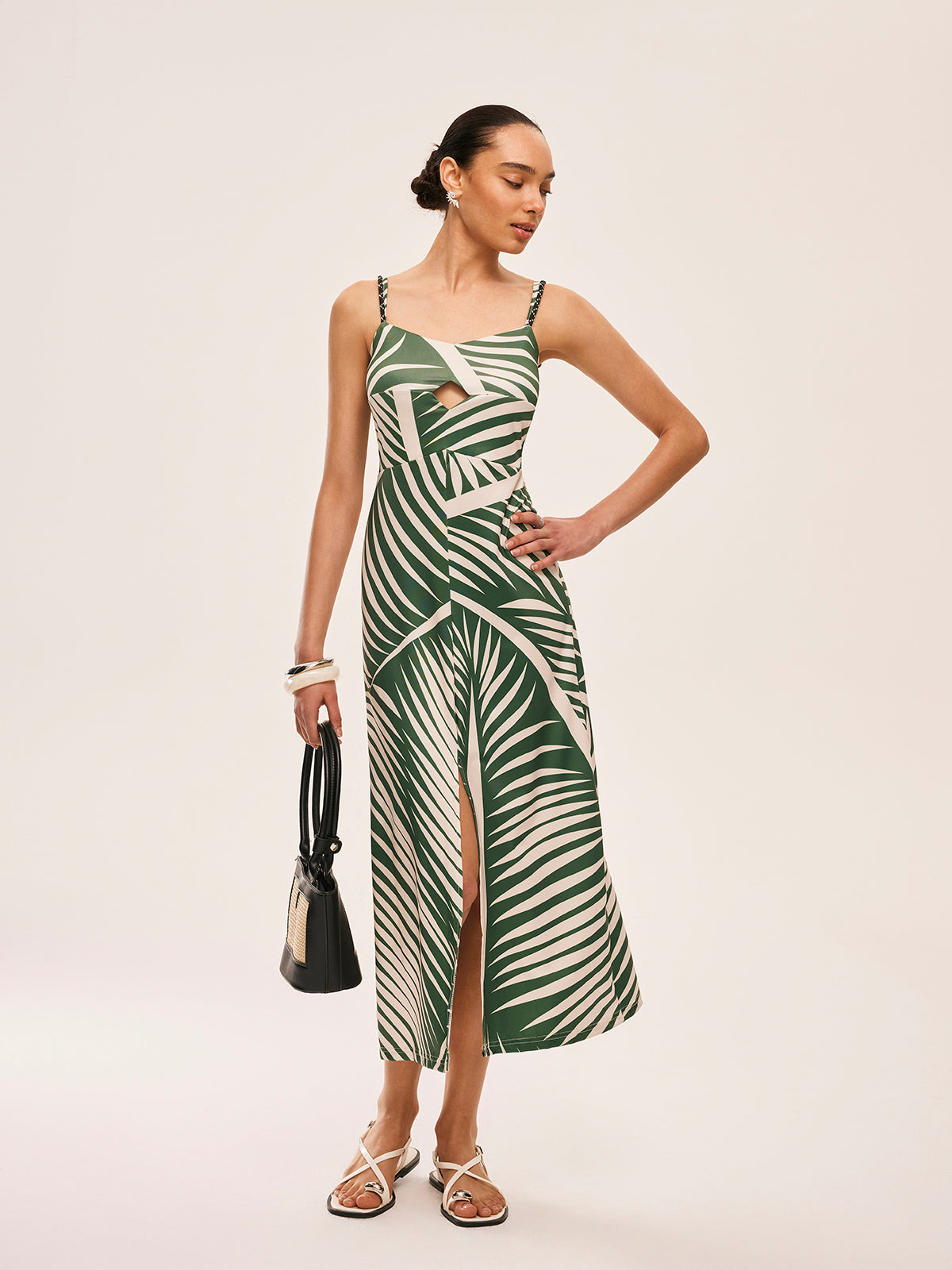 Robe à bretelles fendue avec détails à pompons 