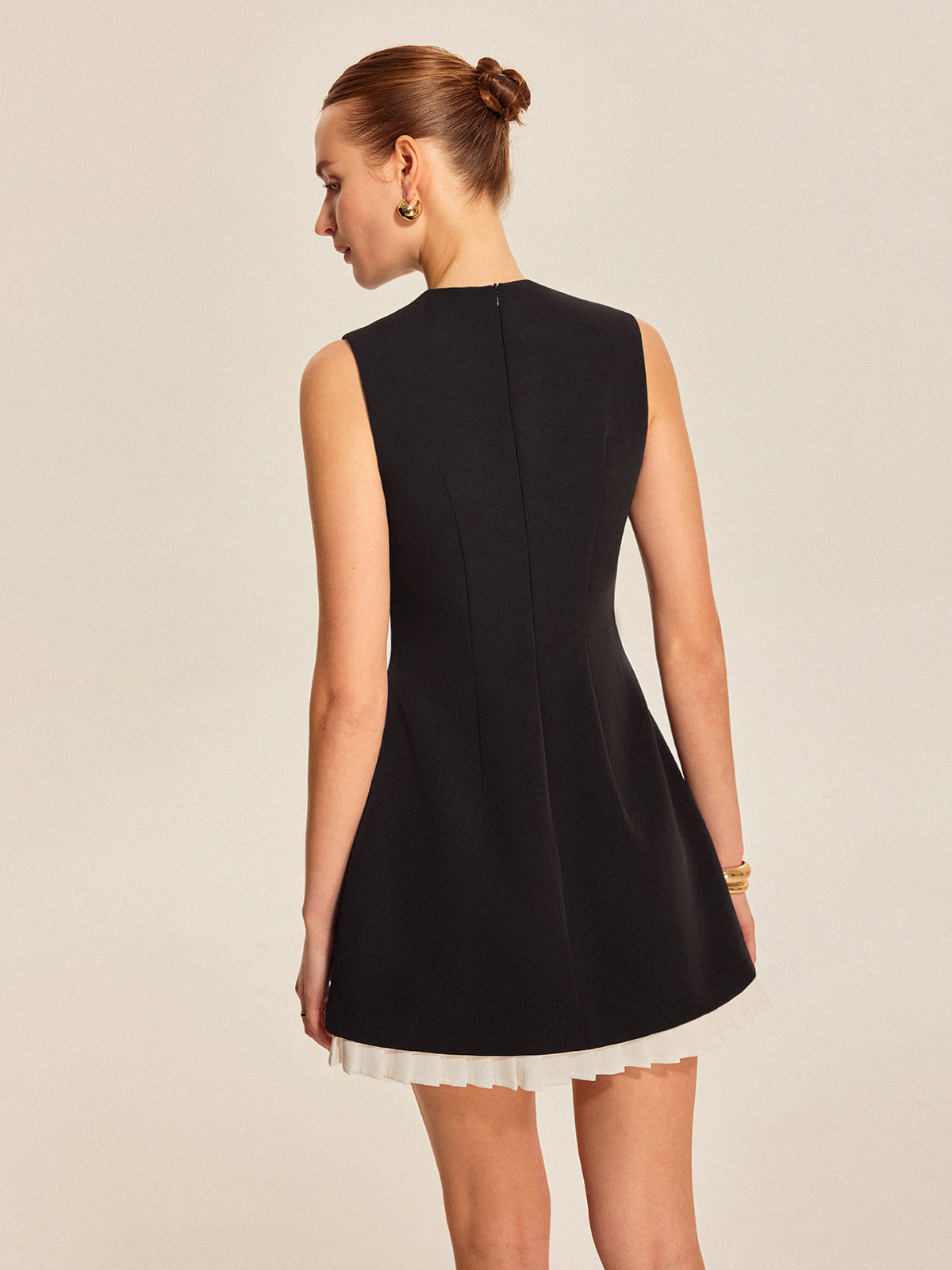 Robe à ourlet volanté et détail noué en forme de goutte d'eau 