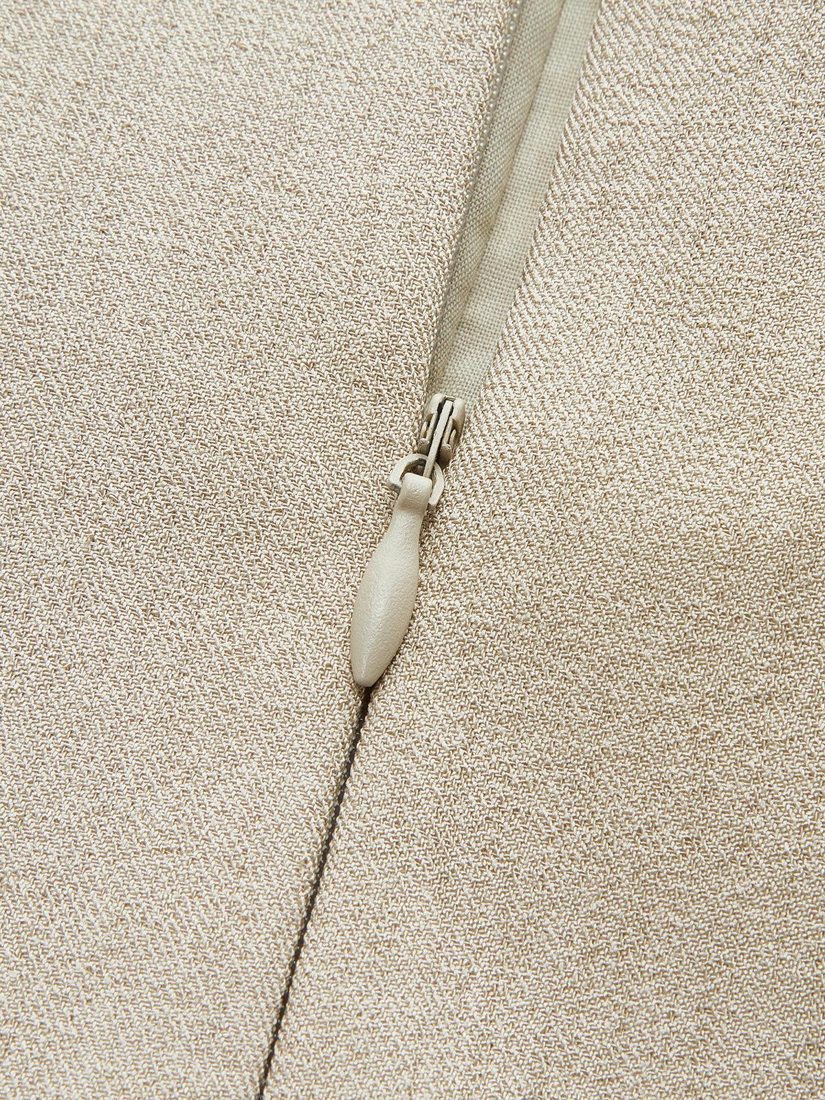 Haut péplum évasé à fermeture éclair au dos 